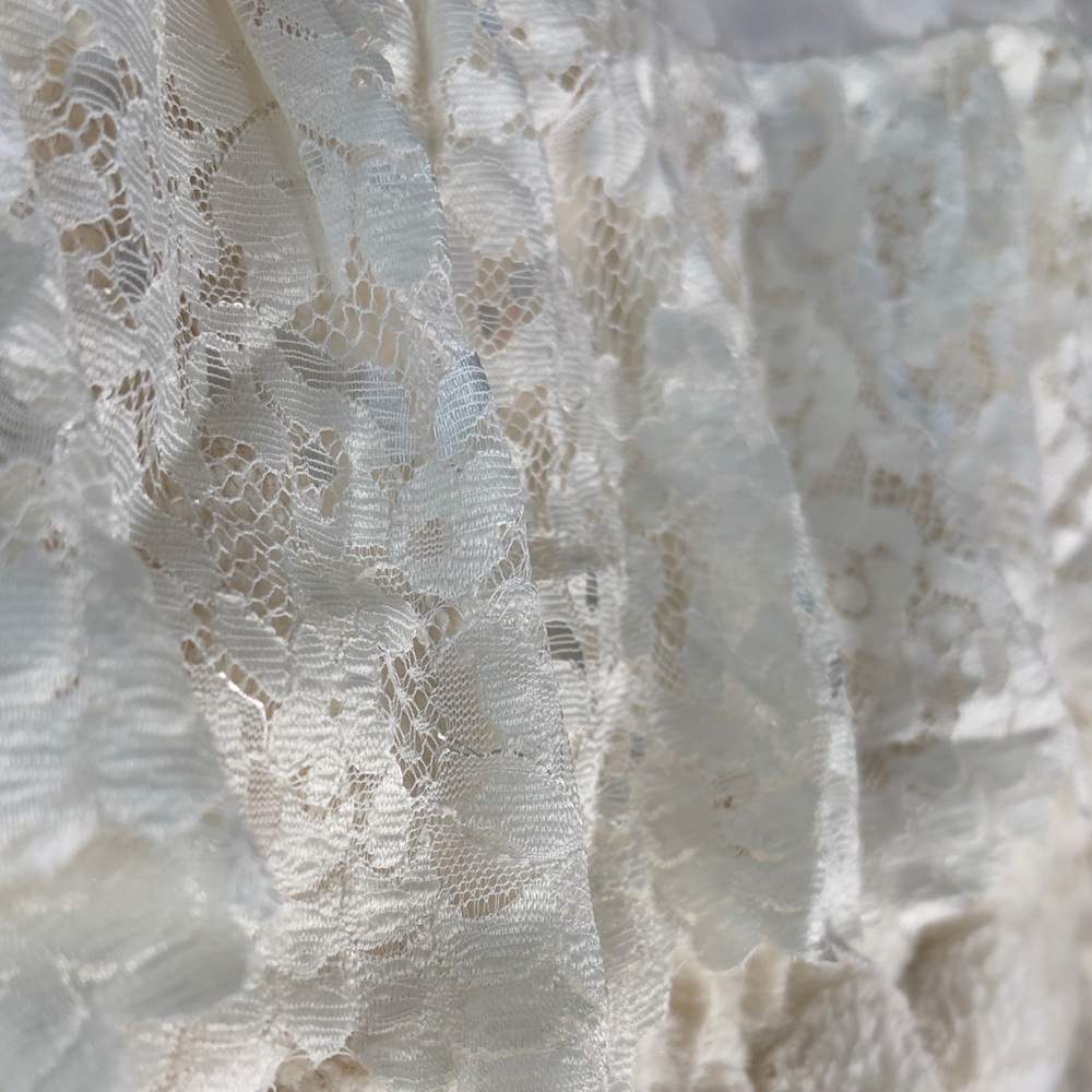 Chic Sheer Lace White Robe Small 36” pit to pit coquettegirl Festival Feminine - Picture 7 of 7